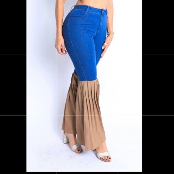 Blue Denim Pleated Bell Bottom Pants - Picture 5 of 8